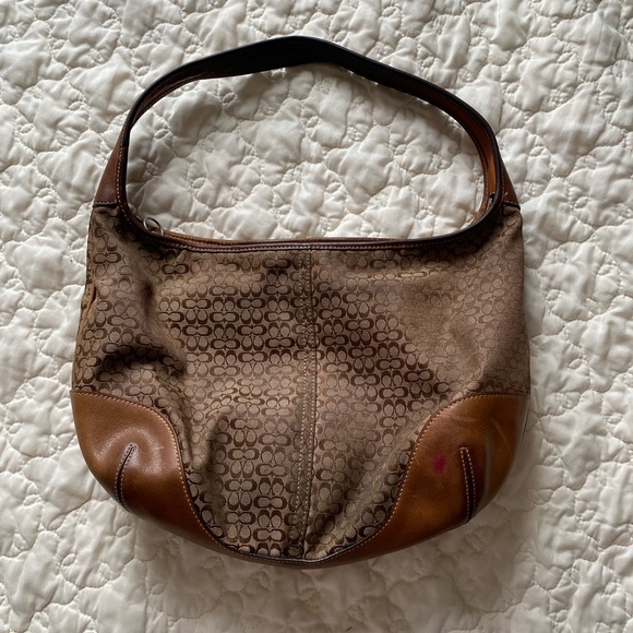 Coach Handbags - Vintage coach purse